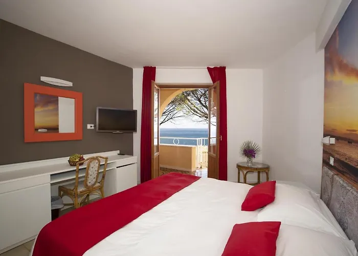 Perla Del Golfo Resort